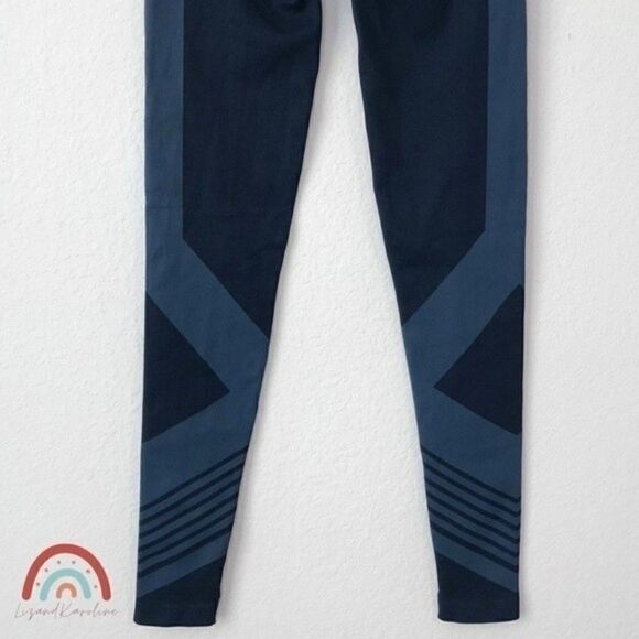 New! Peloton Seamless Active Athletic. Compression Leggings - Picture 7 of 8